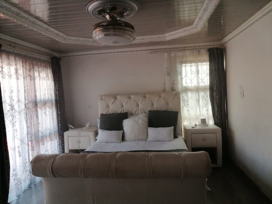4 Bedroom Property for Sale in Tlhabane West North West